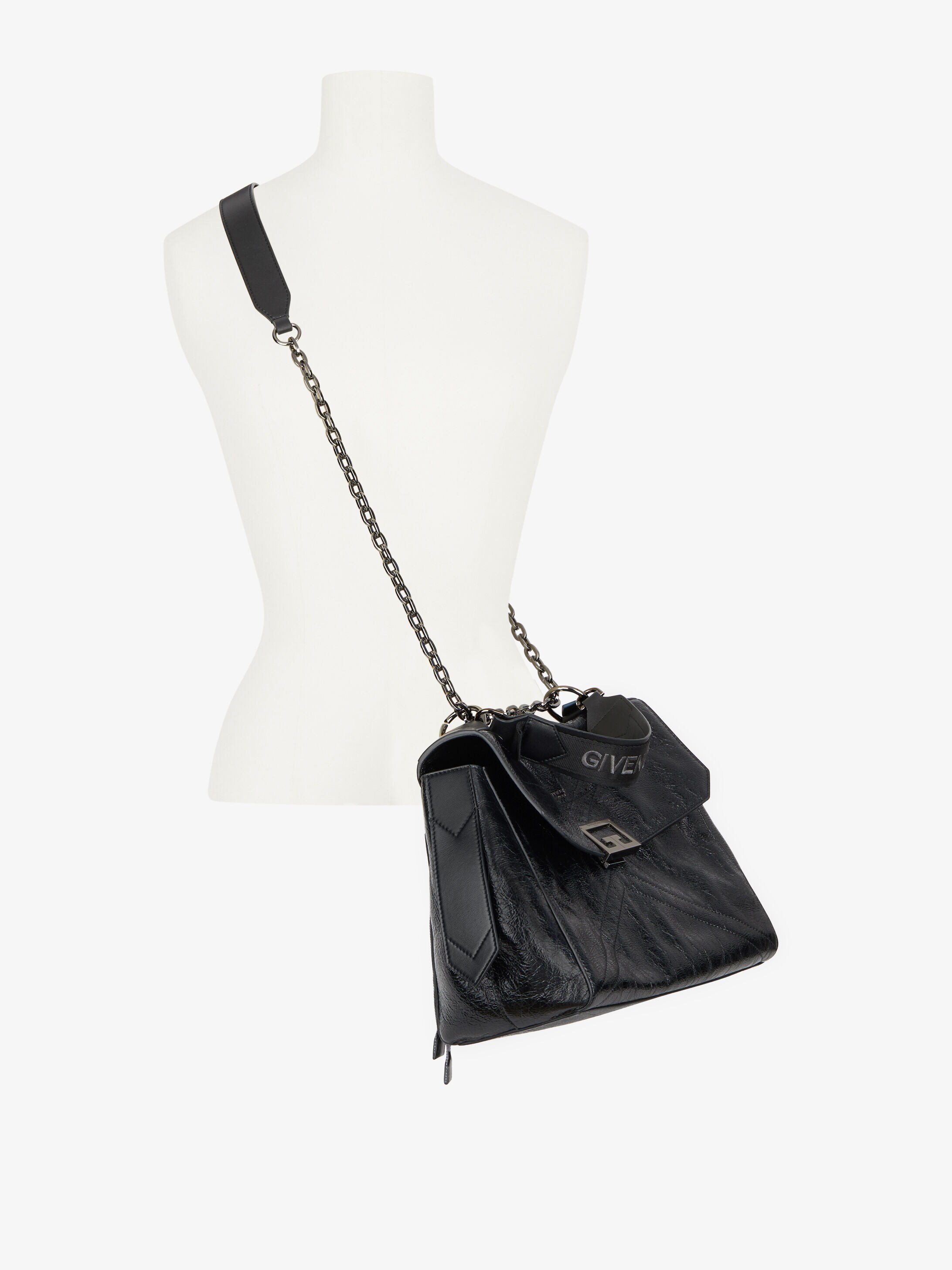 Women S Cross Body Bags Collection By Givenchy Givenchy Paris