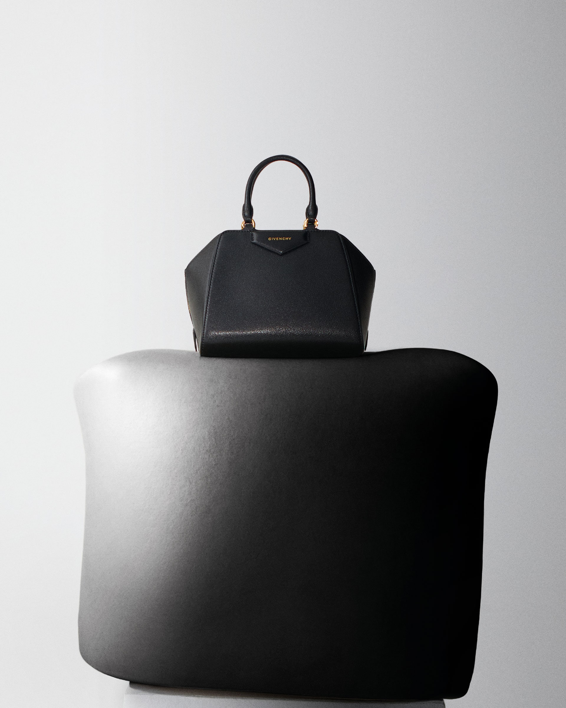 Mini Antigona Cube bag in leather