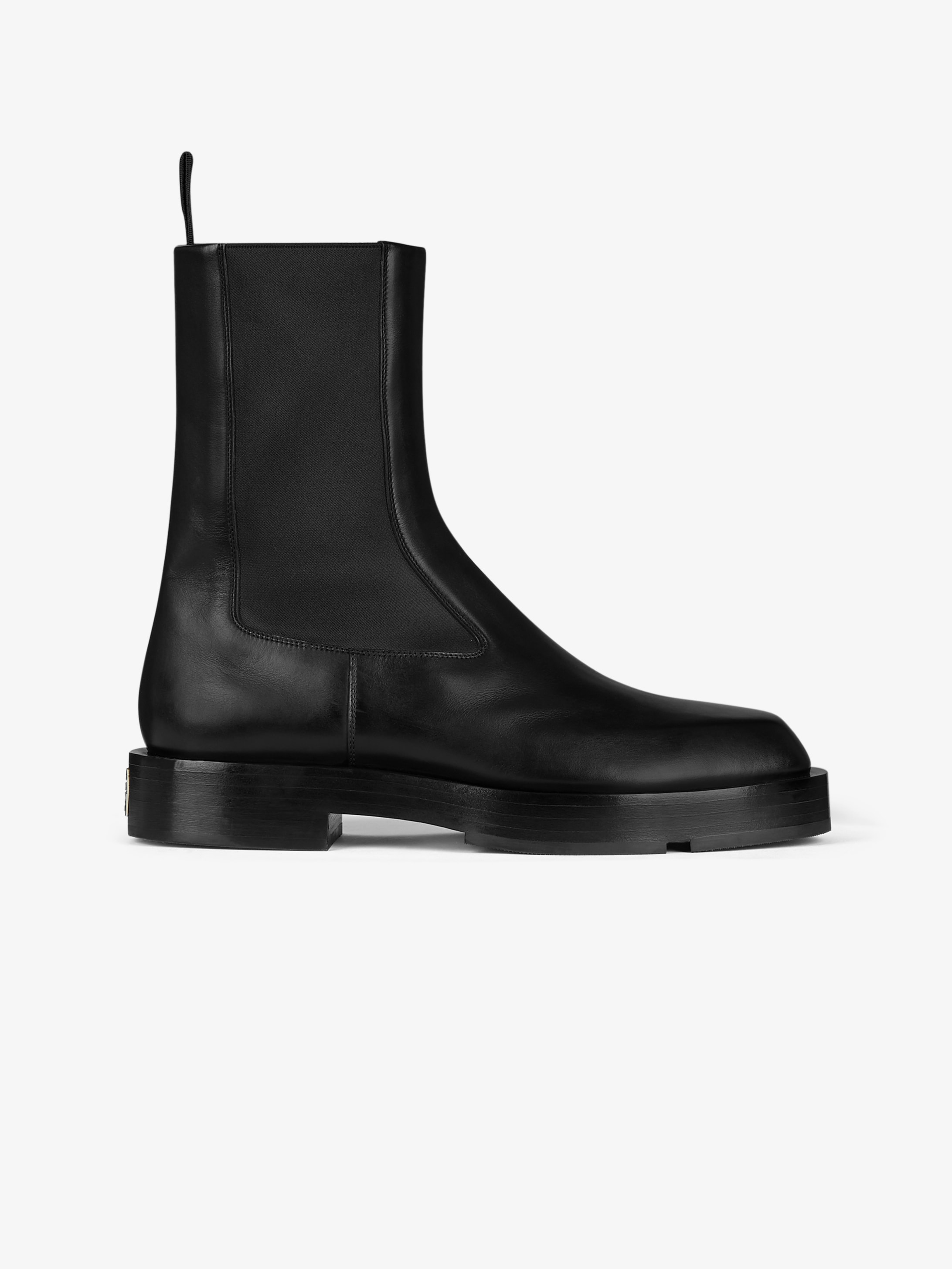 Squared chelsea boots in box leather | GIVENCHY Paris